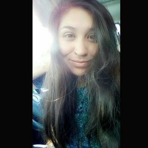 Meet your Posher, Cassandra